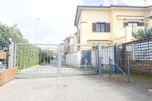 3 LOCALI A ANGUILLARA SABAZIA