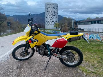 Suzuki drz 400
