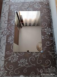 specchio da bagno o altro 