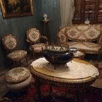 Salotto dorato Luigi XVI perfettamente restaurato