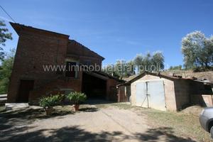 CL196 - Rustico Casale da Ristrutturare in Posizio