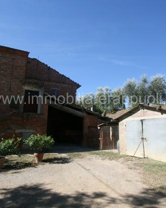 CL196 - Rustico Casale da Ristrutturare in Posizio