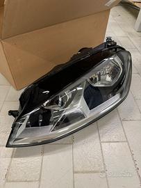 Faro anteriore sinistro golf 7