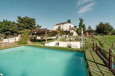 CASA INDIPENDENTE A TARQUINIA