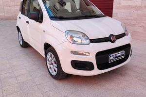 Fiat Panda 0.9 TwinAir Turbo Natural Power Lounge