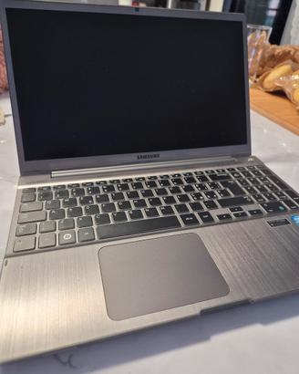 Laptop Samsung NP700Z5C-S01IT serie 7 Chronos 15.6