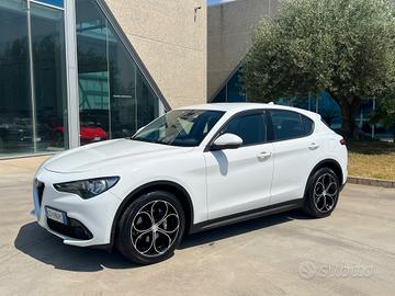 Alfa Romeo Stelvio 2.2 Turbodiesel 160 CV AT8 RWD 