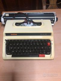 Macchina da scrivere