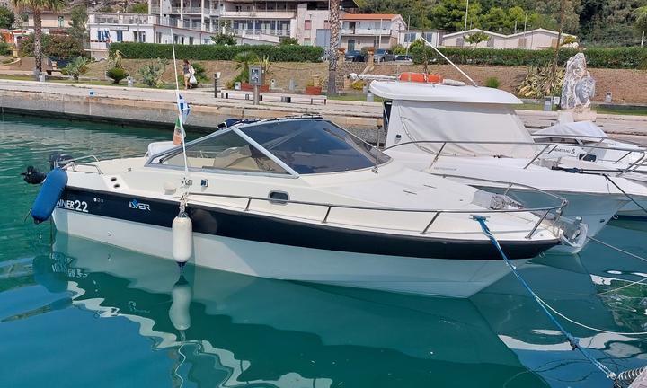 Barca a motore Ilver 22