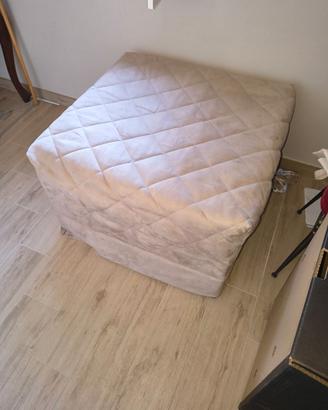 Pouff letto