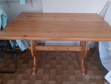 tavolo in pino 