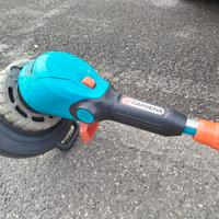 Tagliabordi elettrico Gardena con ruota guida – pe