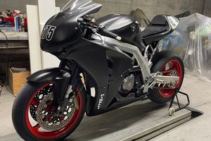 Suzuki SV 650 pronto pista