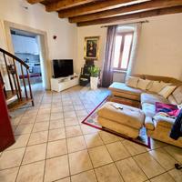 CASA DI CORTE A PESCANTINA