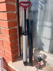 Pompa manuale di sentina e Fanale di poppa
