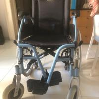 carrozzina sedia a rotelle 