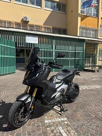 HONDA X adv 750