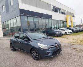 RENAULT Clio TCe 12V 90 CV 5 porte Moschino Inte