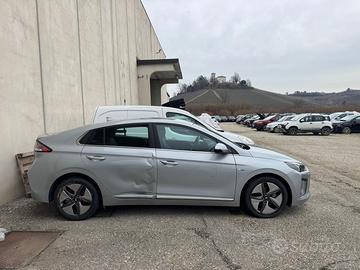 Hyundai ioniq 2021 incidentata