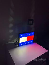 Lampada Tommy Hilfilger 