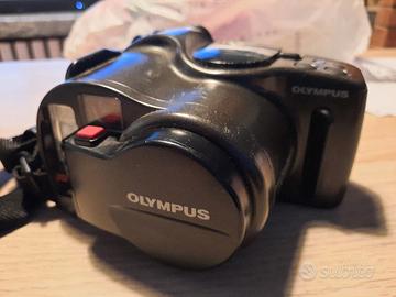 Macchina Fotografica Olympus Superzoom 330