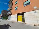 locale-commerciale-in-zona-semicentrale