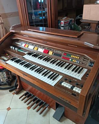 Organo Elka
