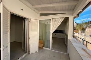 Appartamento con terrazzo in centro storico