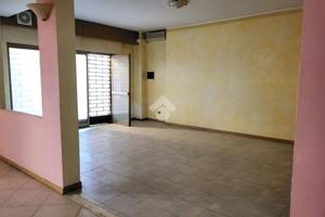 NEGOZIO A CASTELLI CALEPIO