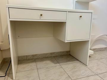 SCRIVANIA IKEA