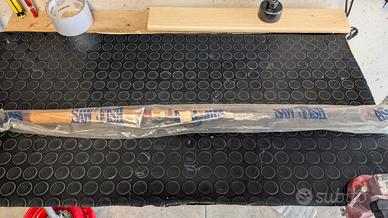 Canna da pesca Daiwa in carbonio