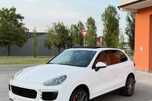 Porsche Cayenne 3.0 Diesel Platinum Edition