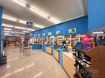 NEGOZIO A MONTEGROTTO TERME