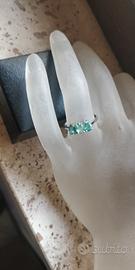 Trilogy con smeraldi