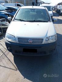 Ricambi Originali FIAT Punto Bianca 2000> (Motore 