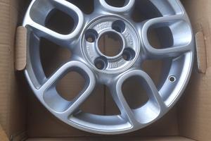 Cerchio fiat 500 sport del 2009 NUOVO mai utiliz.