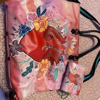 Borsa e portafoglio gabs si trasforma in oiu modi.