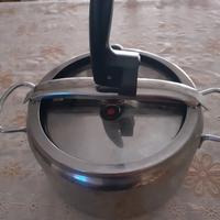 PENTOLA A PRESSIONE 5 LT 22 CM DIAMETRO