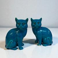 Paio di gatti in porcellana turchese – Cina, 1870