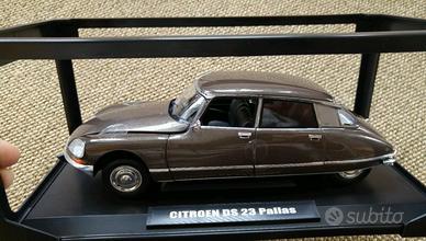 Citroen 23  scala 1/18 nuova da collezione.