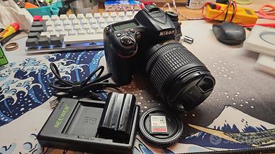 Nikon D7200 + 18-105 DX VR  + Accessori