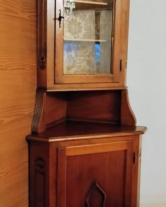 Mobile angoliera  in legno con moduli separabili 