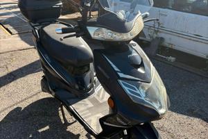 Scooter elettrico marca hurba