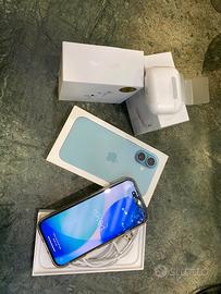 i Phone 16 completo di cuffie pro