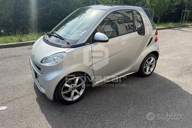SMART fortwo 1000 52 kW MHD coupé pulse