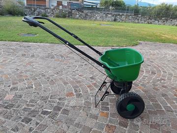 CARRELLO SPARGITORE