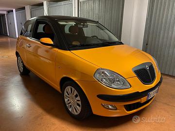 Lancia ypsilon 2006