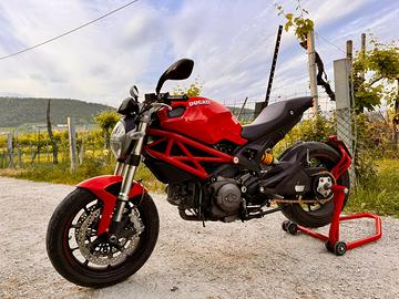 Ducati monster 796