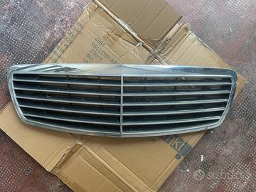 Griglia mercedes Classe e (w211)