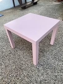 Tavolinetto rosa Ikea